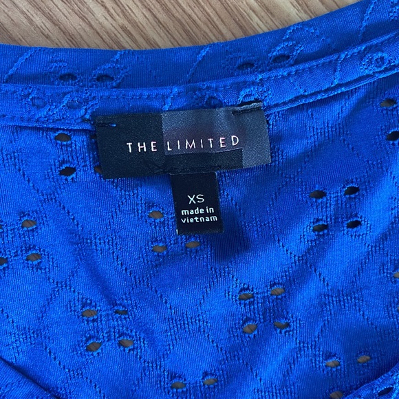 The limited shirt size XS - Picture 6 of 6